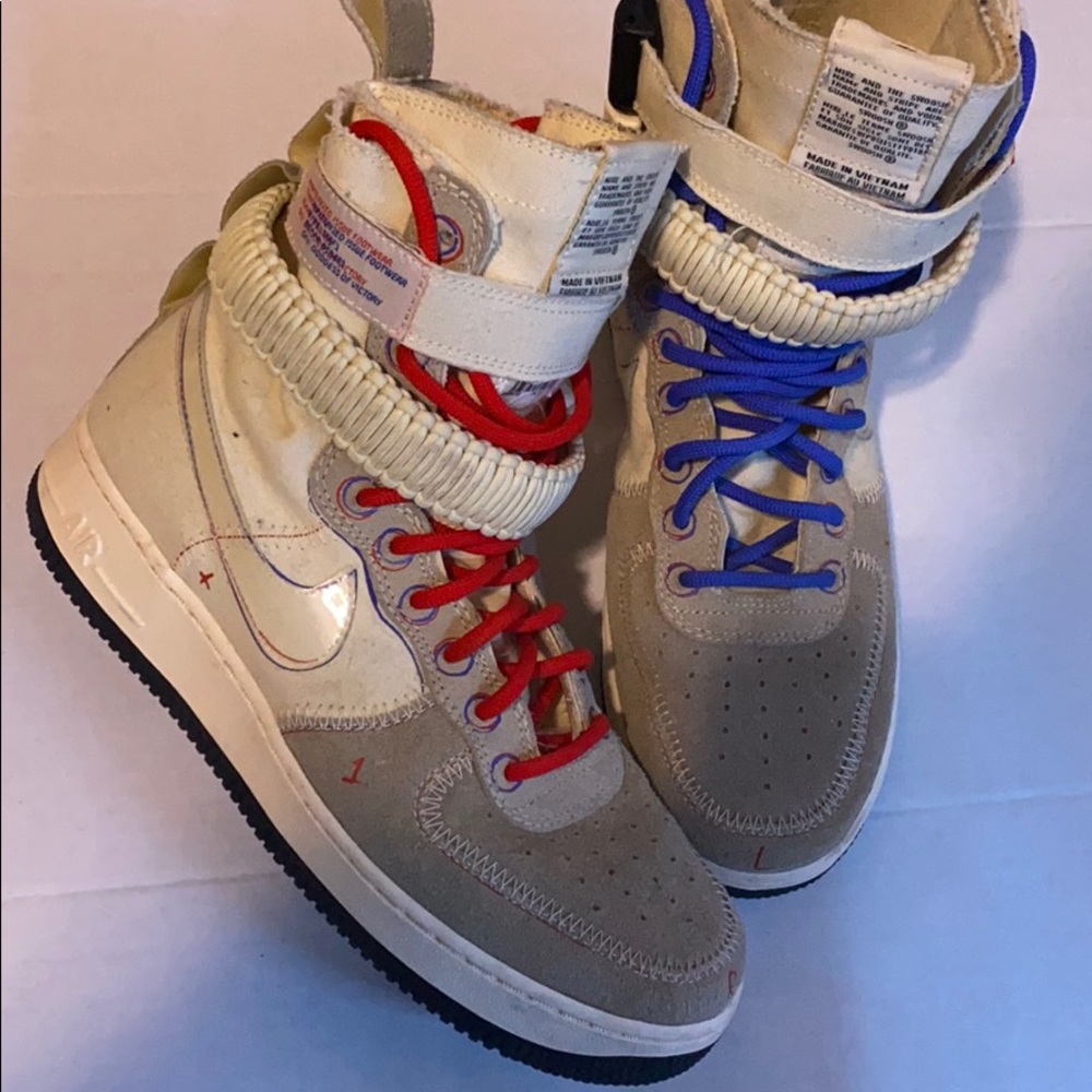 Men size 8 Nike SF Air Force 1